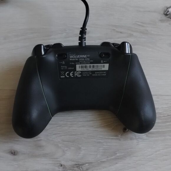 Xbox Razer Wolverine V2 Wired Assigned buttons Black Gently Used - Picture 9 of 11